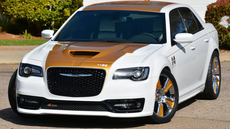 2018 Chrysler 300H 3