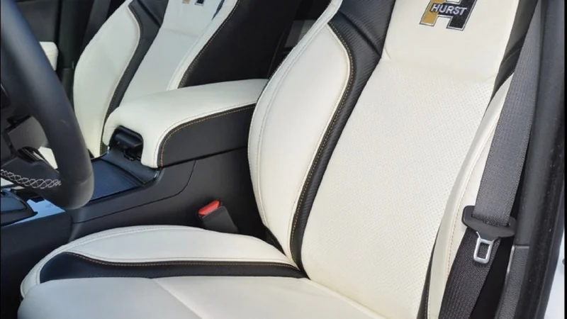 2018 Chrysler 300H 4