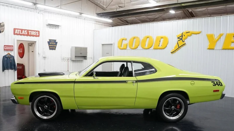 1972 Plymouth Duster 2