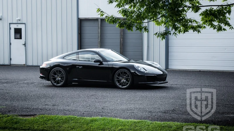 2017 Porsche 911 4
