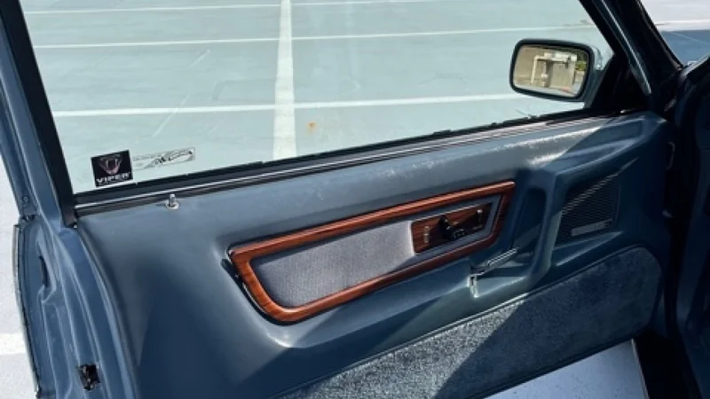 1990 Lincoln Mark VII 8