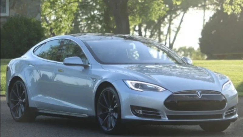 2013 Tesla Model S 2