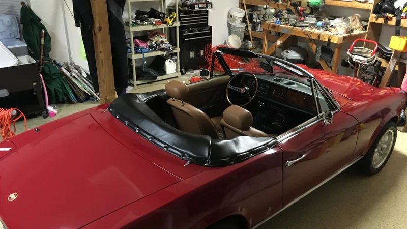 1977 Fiat 124 Spider 2