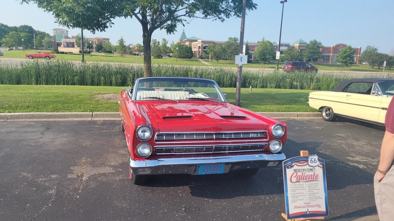 1966 Mercury Comet Caliente convertible 3
