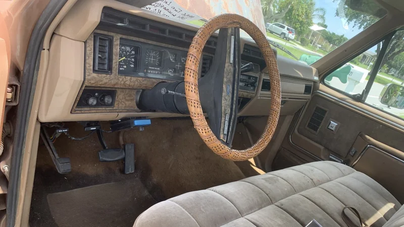 1986 Ford F-250 2