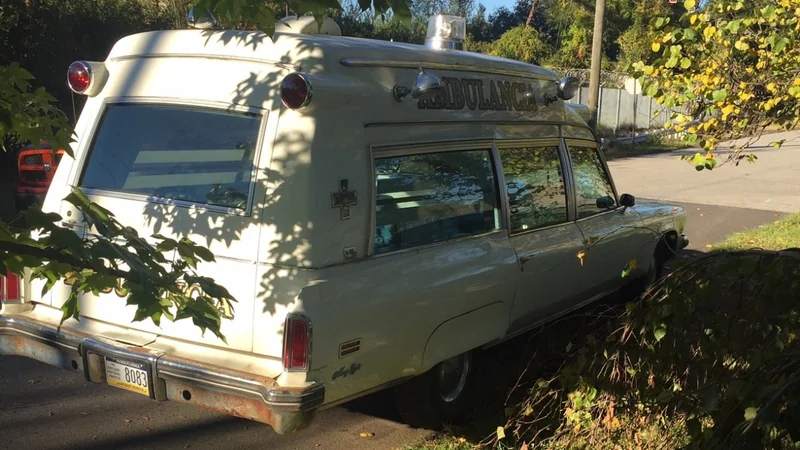 1974 Oldsmobile Ninety-Eight 2