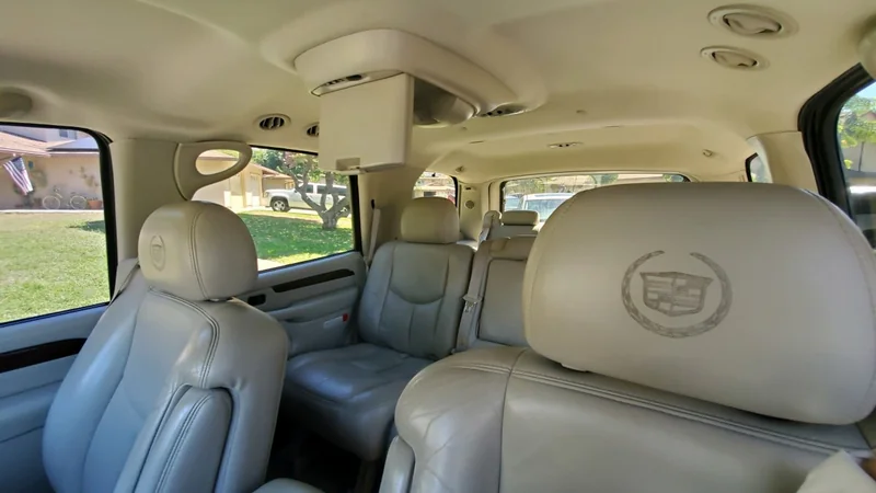 2003 Cadillac Escalade 7