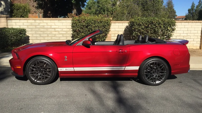 2013 Ford Shelby GT500 9