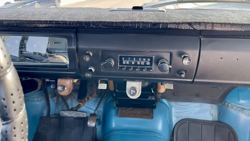 1971 Datsun 521 18