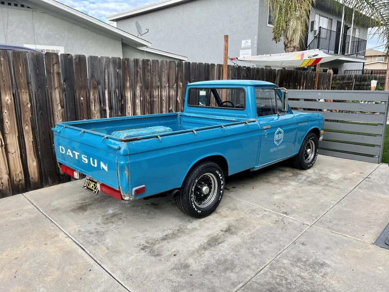 1971 Datsun 521 37