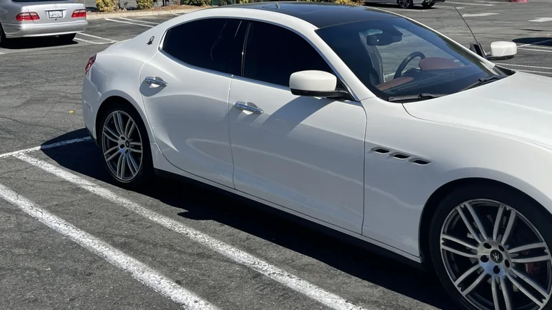 2014 Maserati Ghibli 8
