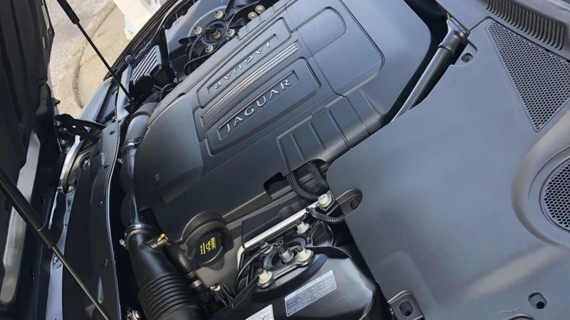 2010 Jaguar XK 4