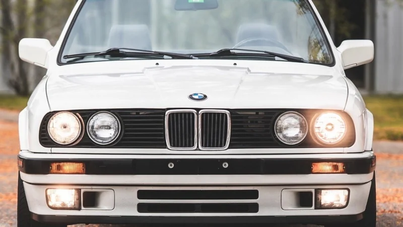 1992 BMW 325i 3