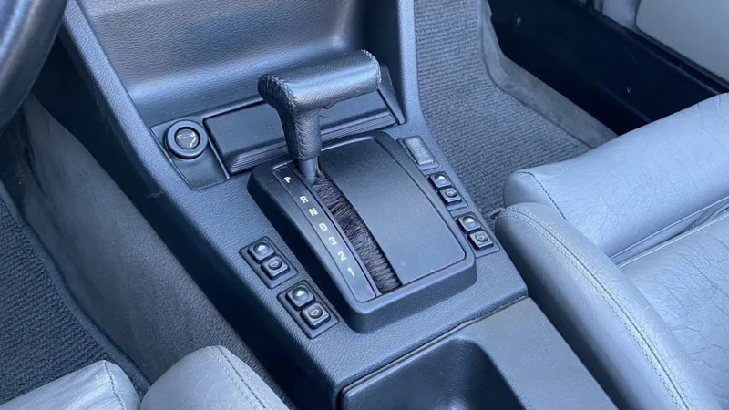1992 BMW 325i 12