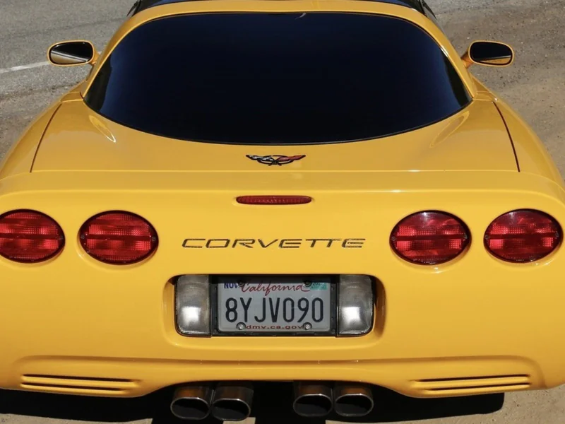 2004 Chevrolet Corvette 5