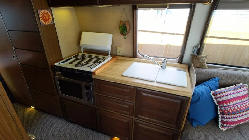 1977 GMC Motorhome 5