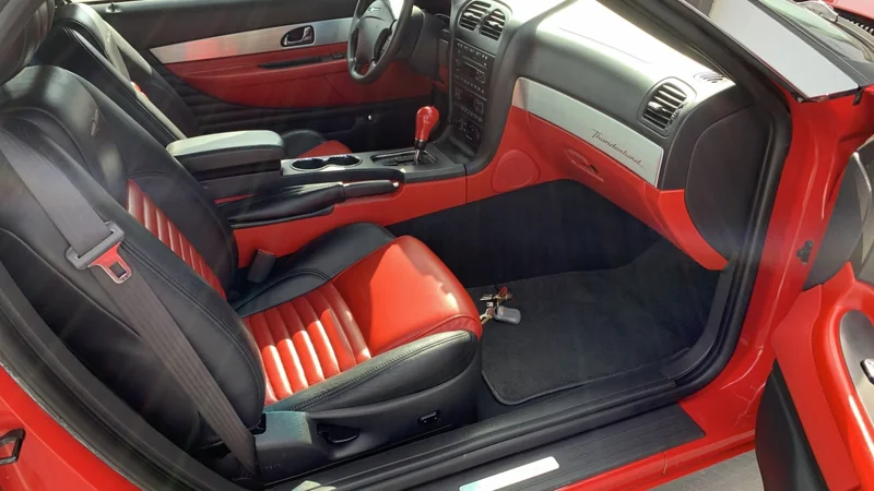 2002 Ford Thunderbird 3