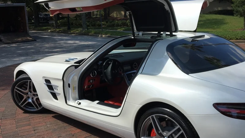 2012 Mercedes-Benz SLS AMG Gullwing 4