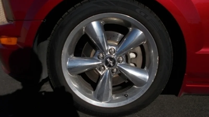 2006 Ford Mustang 11