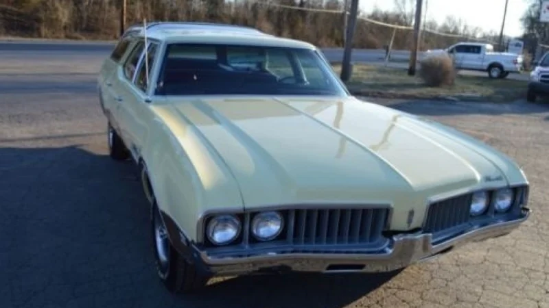 1969 Oldsmobile Vista Cruiser 10