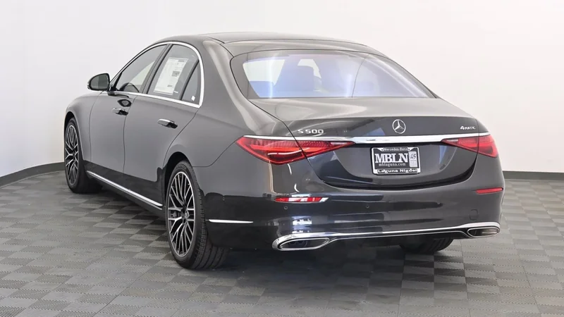2022 Mercedes-Benz S550 3