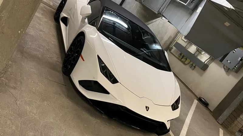 2021 Unknown Huracan