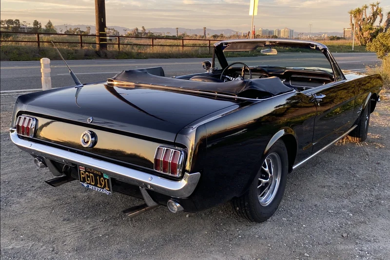 1965 Ford Mustang 6
