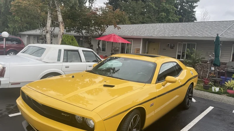 2012 Dodge YELLOW JACKET HELL CAT SPECIAL EDITION