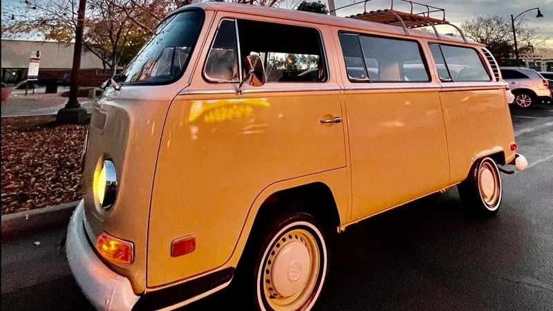 1971 Volkswagen Transporter (Van)