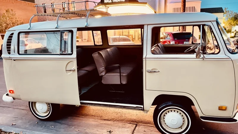 1971 Volkswagen Transporter (Van) Bus  16