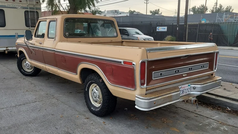 1977 Ford F-150 2