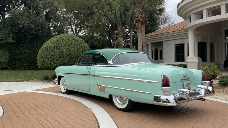 1954 Lincoln Capri 