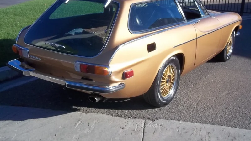 1973 Volvo P1800 ES 2