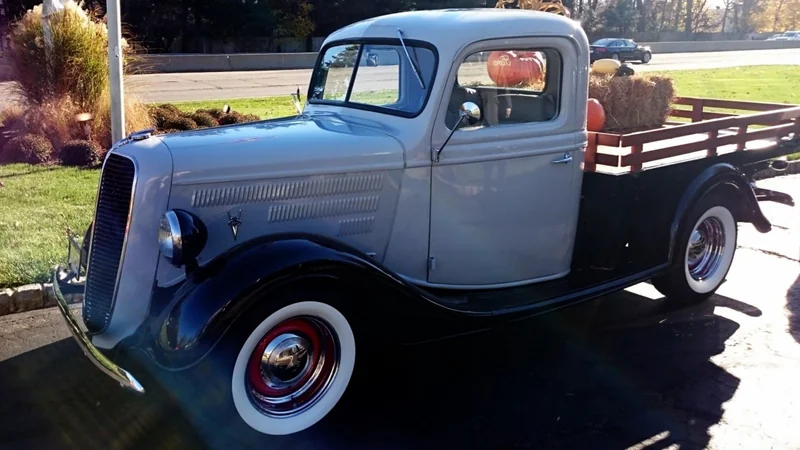 1937 Ford Model 77 Stakebed 5