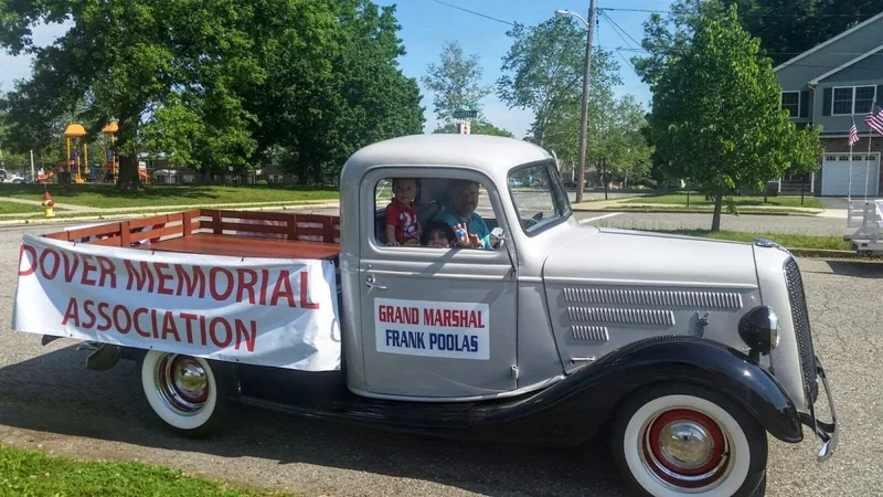 1937 Ford Model 77 Stakebed 8