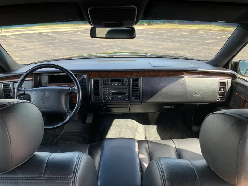1996 Cadillac Fleetwood Brougham 3
