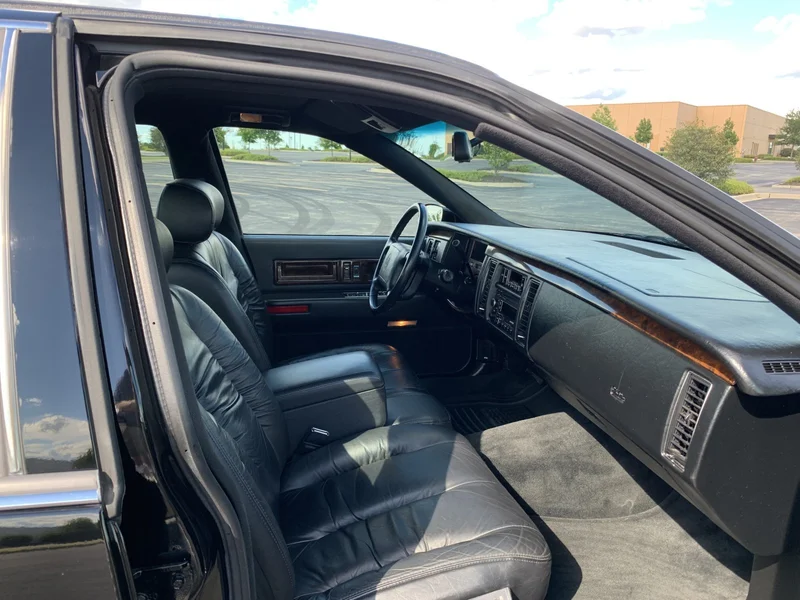 1996 Cadillac Fleetwood Brougham 4