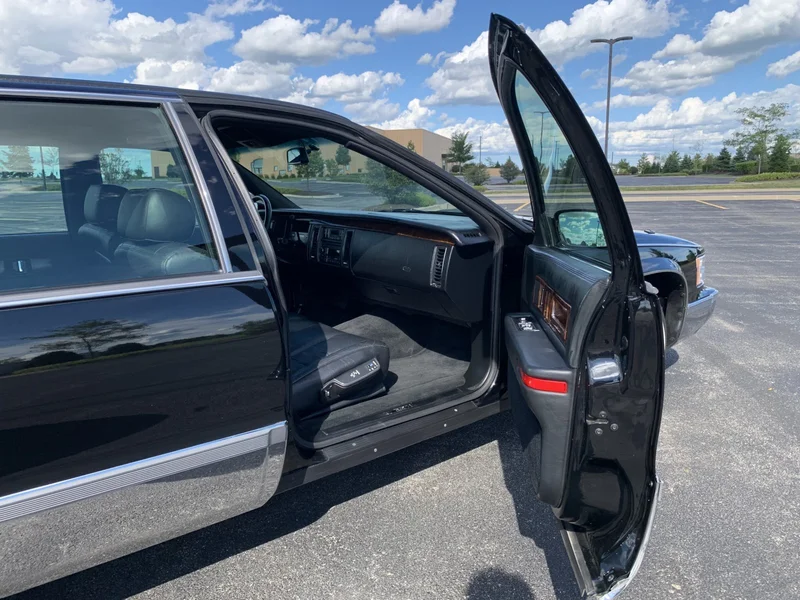 1996 Cadillac Fleetwood Brougham 5
