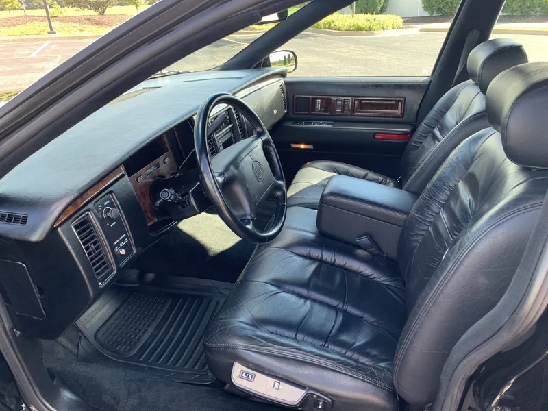 1996 Cadillac Fleetwood Brougham 8