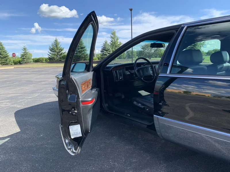 1996 Cadillac Fleetwood Brougham 9