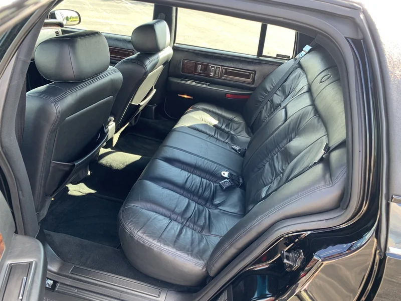 1996 Cadillac Fleetwood Brougham 12