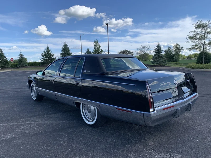 1996 Cadillac Fleetwood Brougham 19