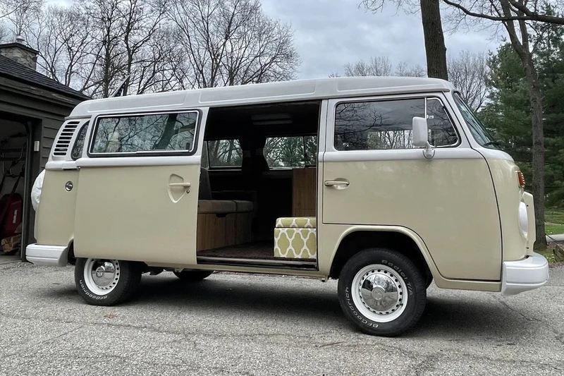 1995 Volkswagen Transporter  LT 8