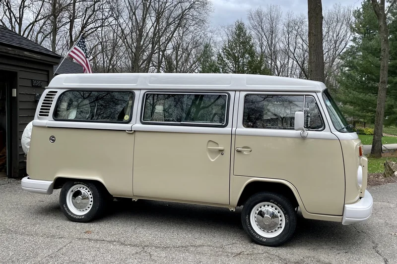 1995 Volkswagen Transporter  LT 9