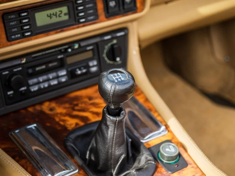 1994 Jaguar XJS 2+2 11