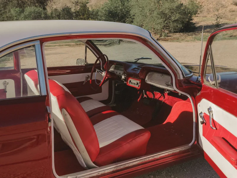 1963 Chevrolet Corvair 700 2