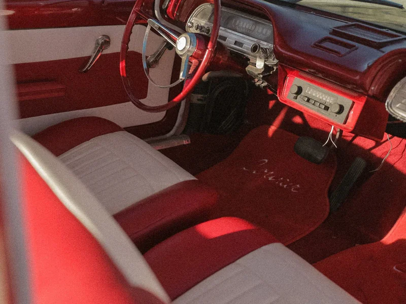 1963 Chevrolet Corvair 700 3