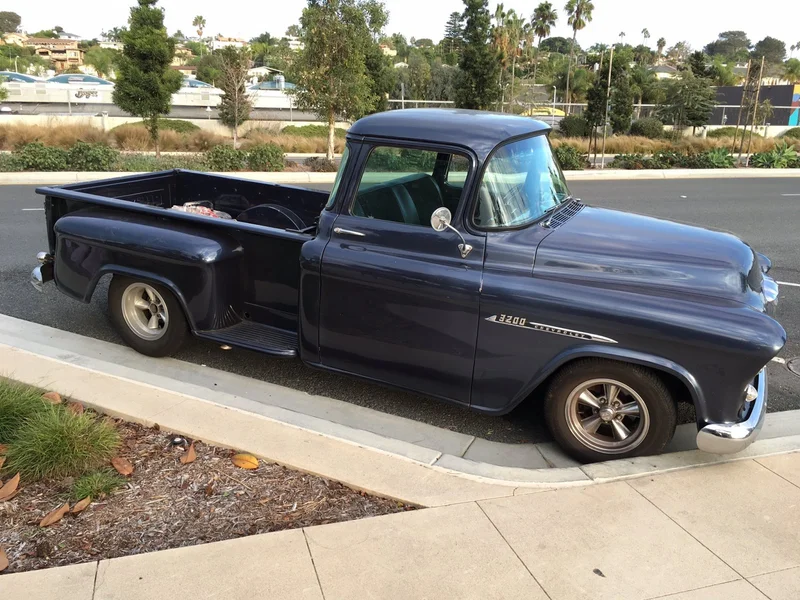 1955 Chevrolet Series 3200  9