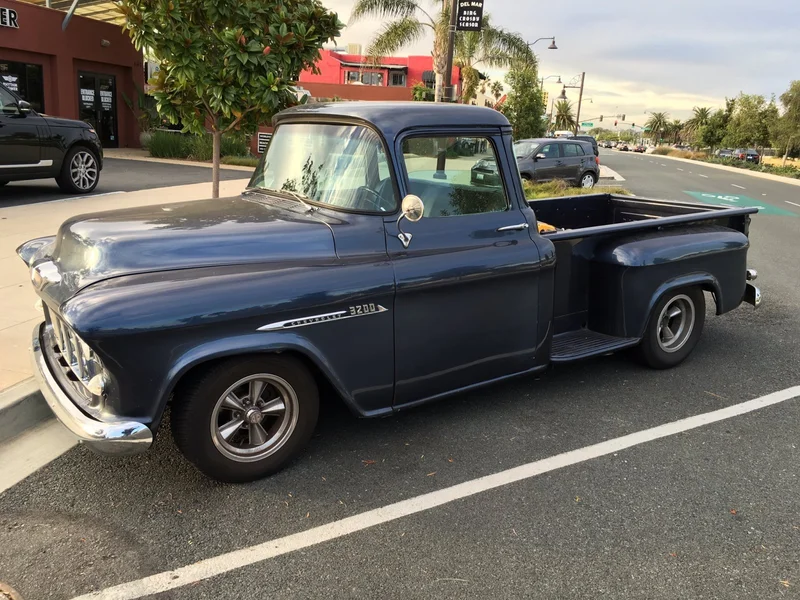 1955 Chevrolet Series 3200  10