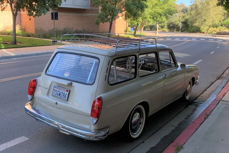 1971 Volkswagen Squareback Base 4